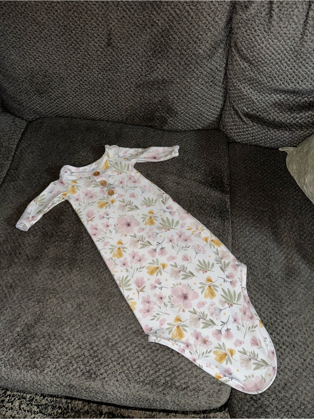 Caden Lane Floral Tie Gown Size 7-14 1bs (0-3 Months)